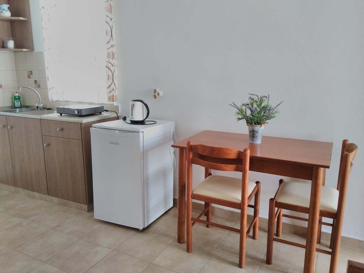 Maria Studios And Apartments ฮารากิ ภายนอก รูปภาพ